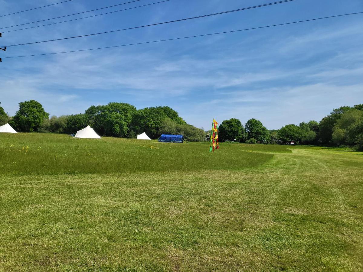 Dorset Glamping Fields Otel Corfe Mullen Dış mekan fotoğraf